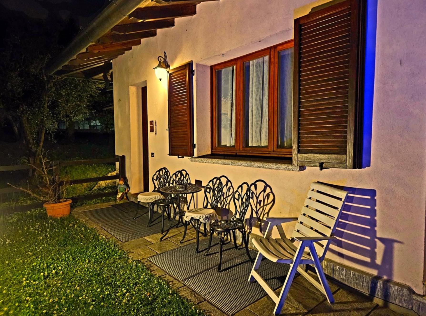 B&B Margot Albavilla Luaran gambar